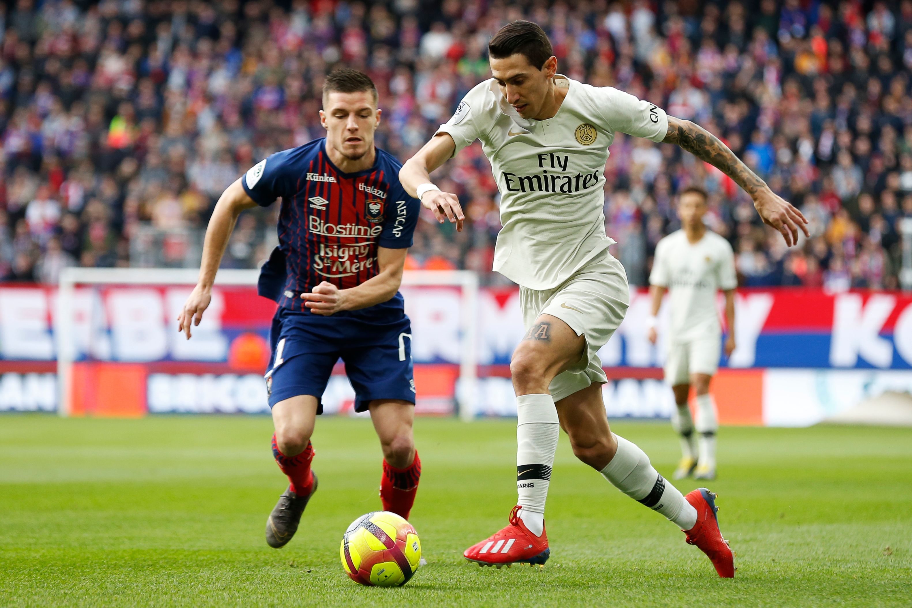 中英青训交流会嘉宾：绝杀韩国转型后卫；枪手铁闸曾获世界杯（中英青训交流会嘉宾：曾绝杀韩国后改踢后卫；阿森纳铁闸斩获世界杯）