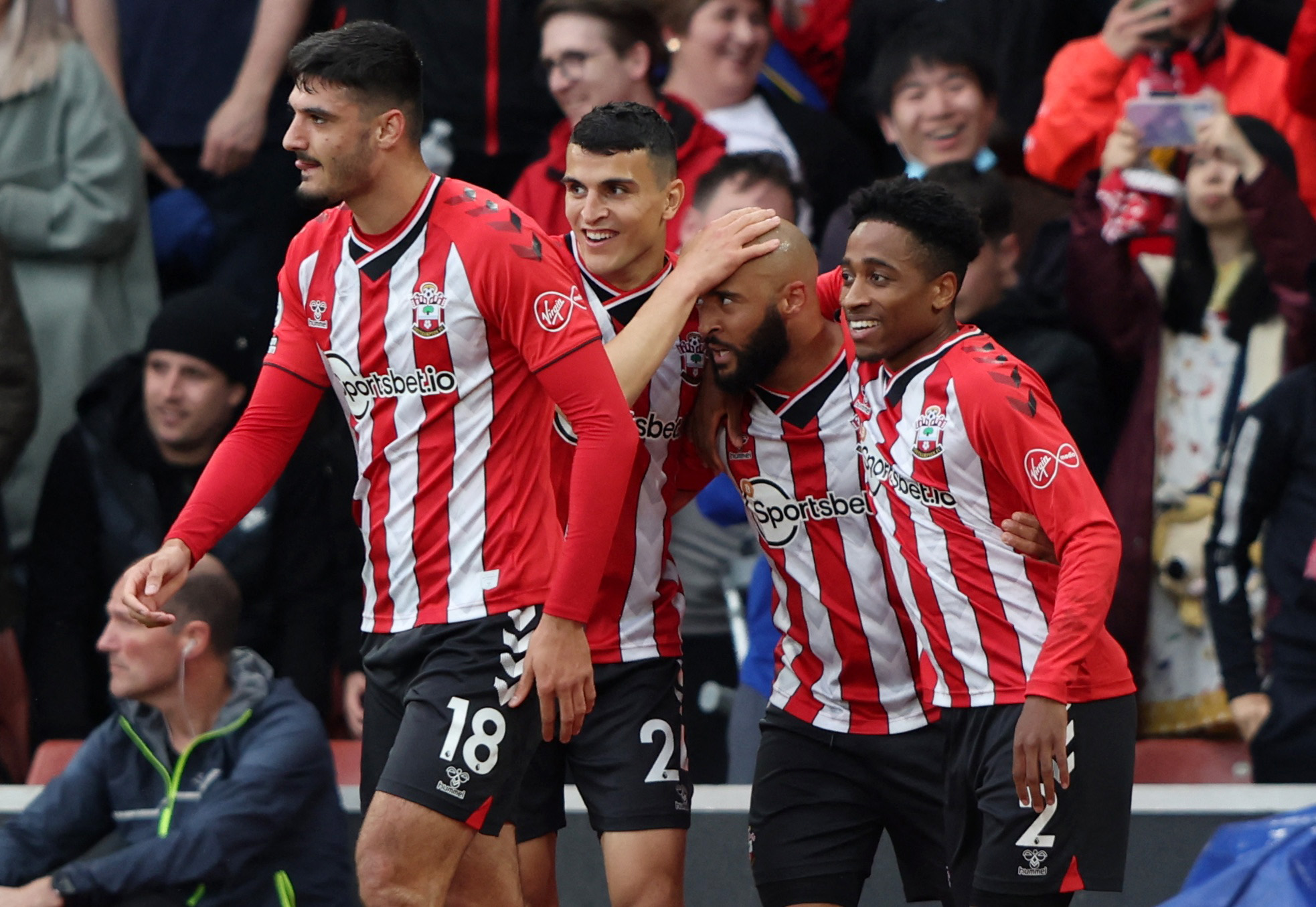 权田修一：申花外援的个人能力非常突出；拿到3分的感觉很好（权田修一称赞申花外援个人能力出众：拿下3分感觉很棒）