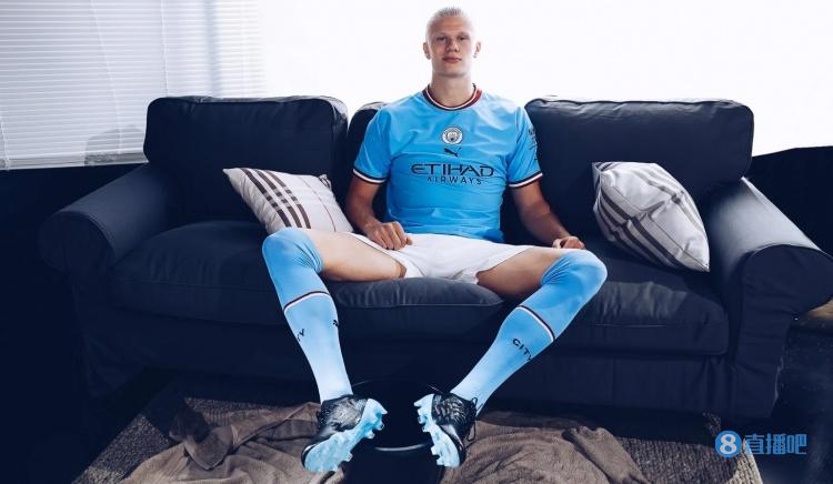 凯恩：希望卡尔不要被外界嘈杂的声音干扰；我很享受参与防守（凯恩：盼卡尔屏蔽外界噪音；参与防守让我乐在其中）