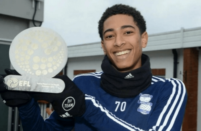 青训教练：加纳乔10岁时就直言不讳，我们有过很多次争论（青训教练：加纳乔10岁起就敢直言，我们曾多次争执）