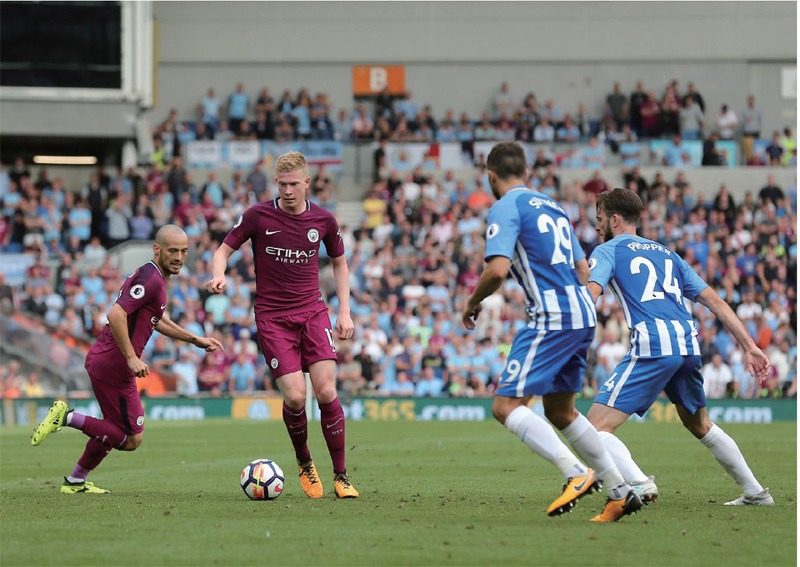 米兰官方欢迎里贝里造访米兰内洛，并发布其与迈尼昂合影（米兰官方晒照：里贝里到访米兰内洛，与迈尼昂合影）