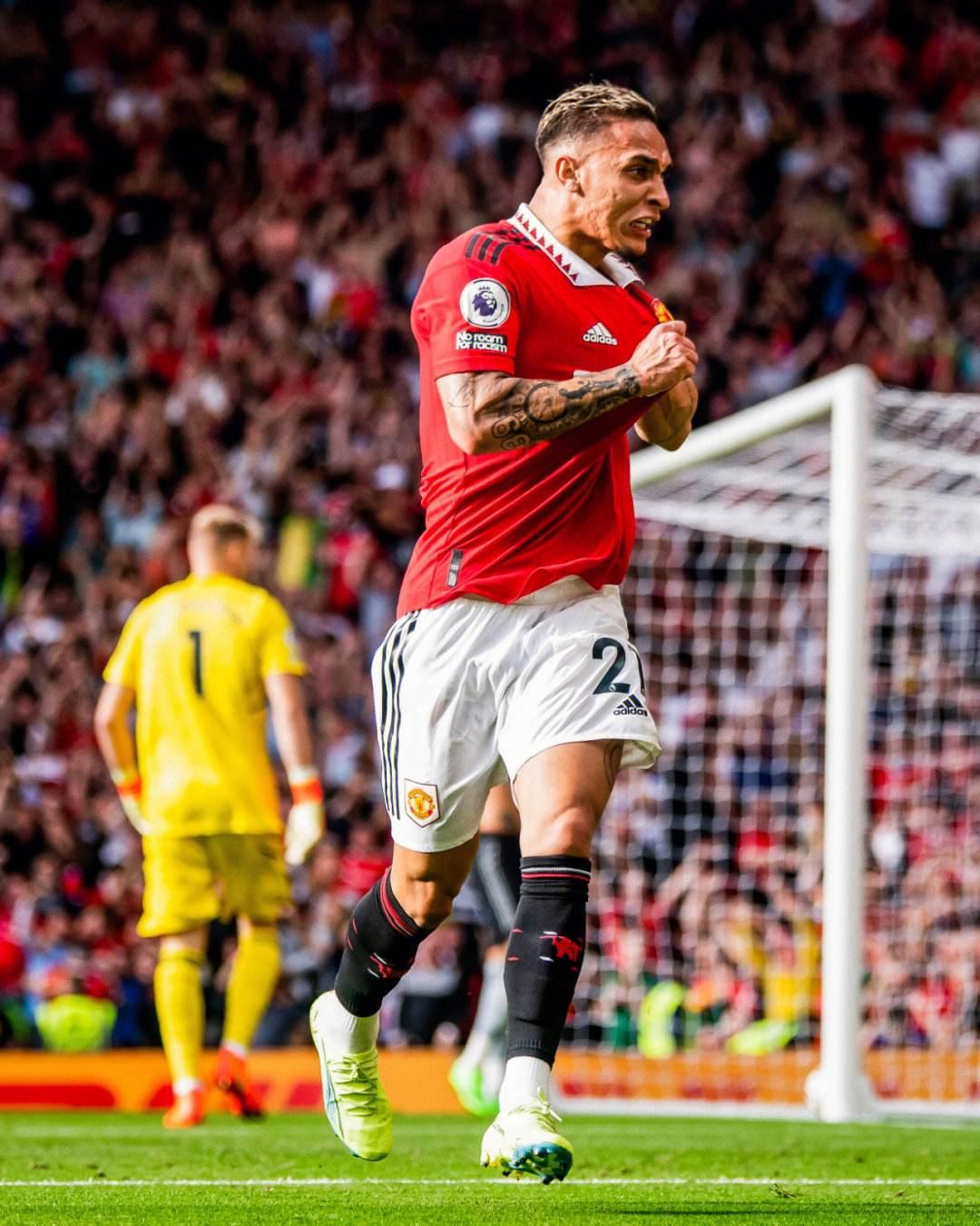 意媒：新星伊万-马耶首次入选一线队，他在国米的未来计划中（意媒：小将伊万-马耶首次进入一线队，已被纳入国米未来规划）