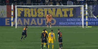 世欧预战报：奥亚萨瓦尔双响，西班牙4-0格鲁吉亚基本锁定出线（西班牙4-0格鲁吉亚，奥亚萨瓦尔双响：欧预赛出线基本到手）