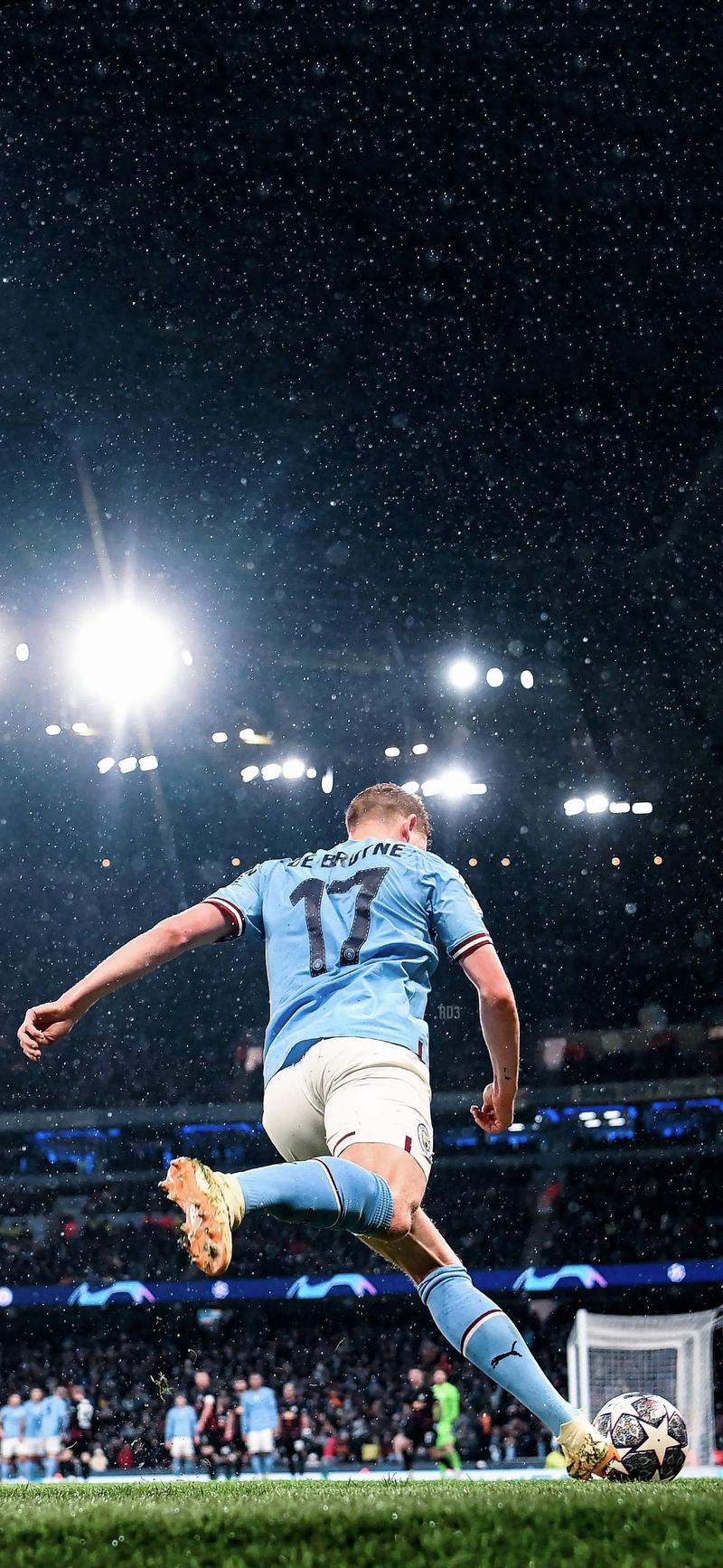 没有莫德里奇和大中锋的米兰，还能算米兰吗？（少了莫德里奇与支点中锋的米兰，还是那个米兰吗？）