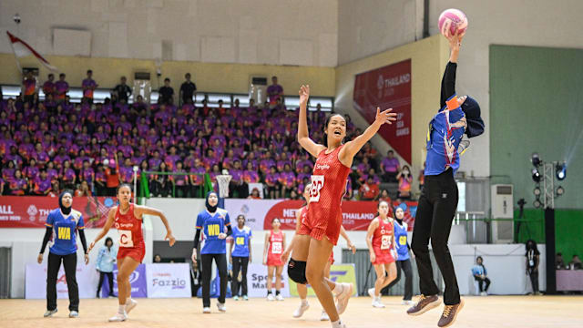 图片报：多特有意瑞典16岁中锋菲林，后者目前瑞典超9场进2球（德媒《图片报》：多特追逐瑞典16岁中锋菲林，瑞超9战斩获2球）