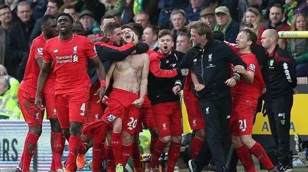 奇闻：巴西球星自掏腰包加盟中超！为赴华豪掷数十万人民币解约费（罕见一幕！巴西球星自费解约赴华，为加盟中超支付数十万人民币）