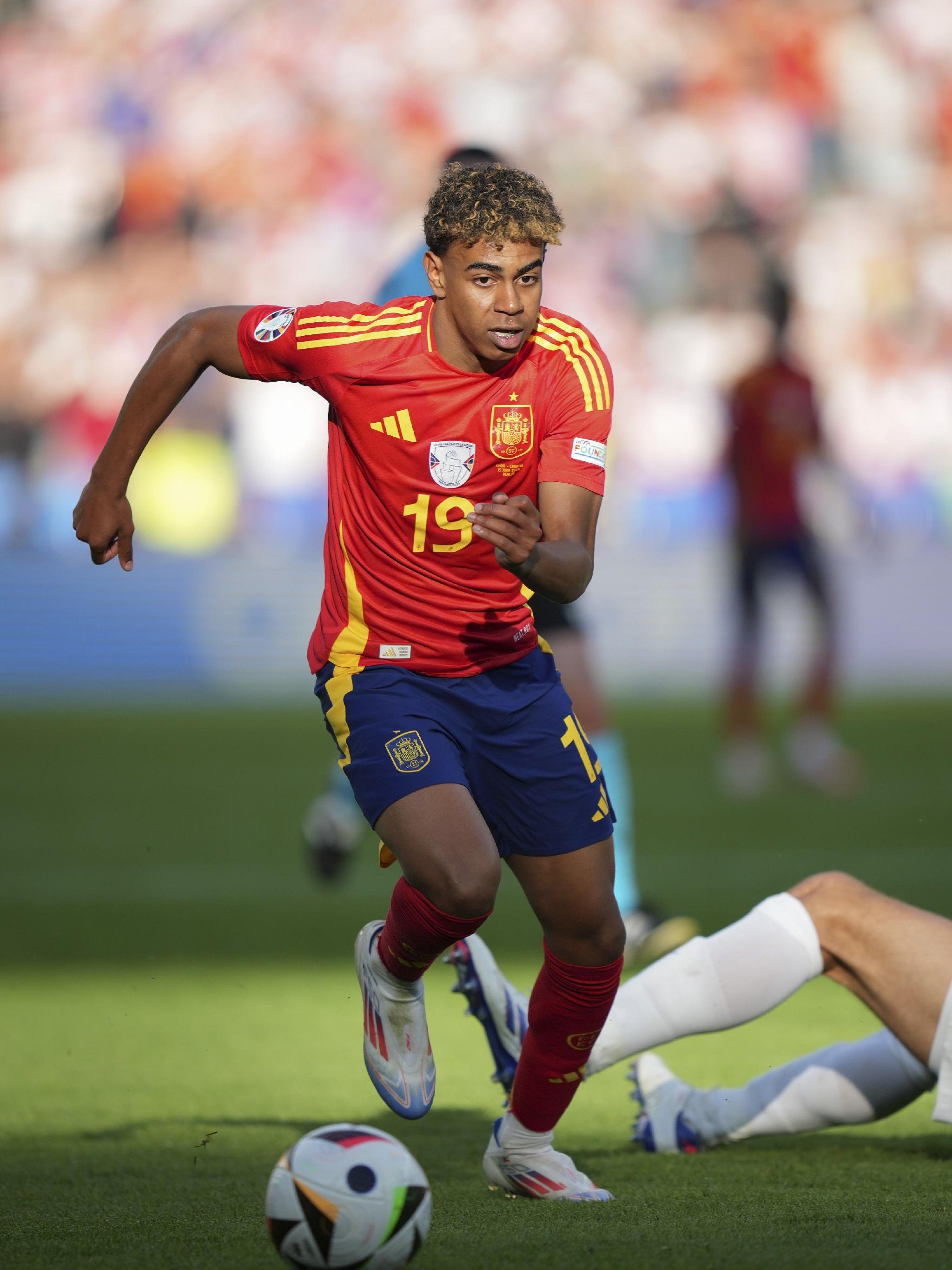 马竞vs国米：劳塔罗PK阿尔瓦雷斯，小西蒙尼、巴雷拉出战（马竞战国米：劳塔罗对决阿尔瓦雷斯，小西蒙尼、巴雷拉将出战）